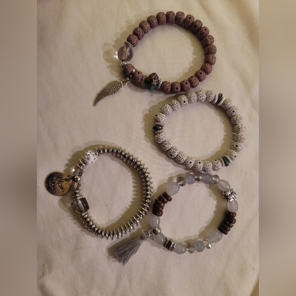 NWOT Stackable Bracelets OS